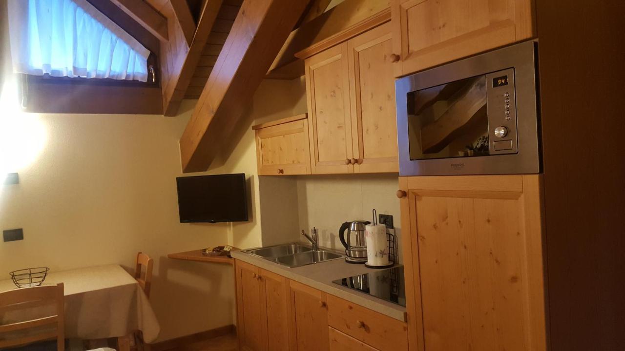Casa Le Rondini Apartamento Valdisotto Exterior foto